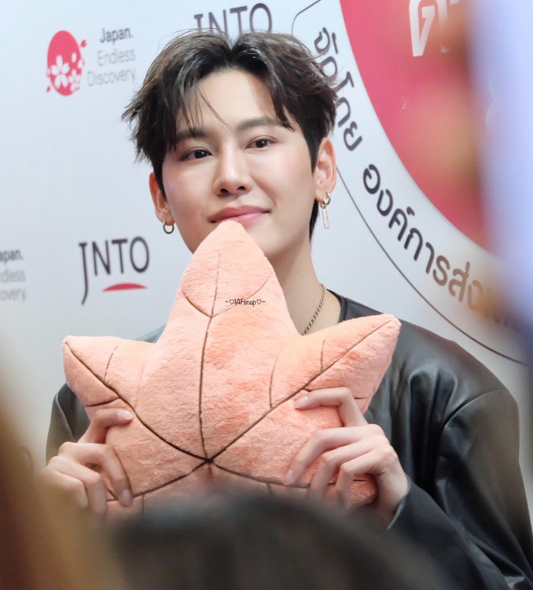 IAFsnap's tweet image. 🍁🍁

#JNTOthailandxBoun
#bb0un