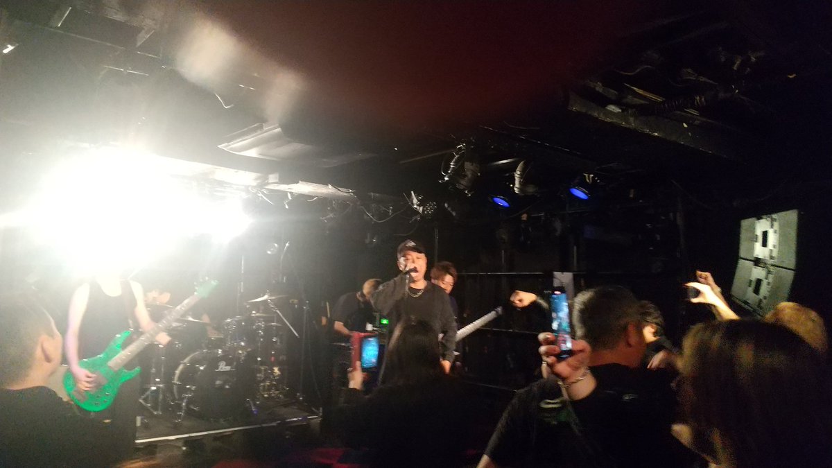 32PNd2MFxNEjf3T's tweet image. shinjuku ANTIKNOCK 
ASK ME ANOTHER(沖縄) 激アツ かっこよすぎです。