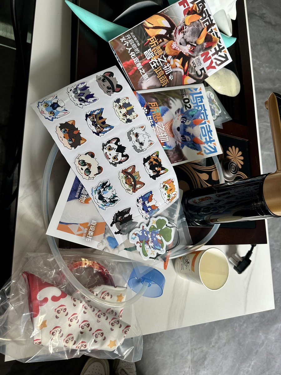 soilkko's tweet image. 手に要改善の箇所があるため直接furmonyへ。国際郵便でも対応できたけど、工房内も見れたし、スタッフ対応も良好で行って良かった