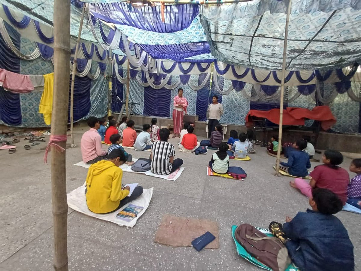 HofNgo's tweet photo. Weekly NFE(Non-Formal Education) classes for underprivileged children are not just about learning they are about hope,confidence,and opportunity.🌟Each session helps children build essential skills,express creativity, and dream. shaping a brighter future for every child. 📚💫 https://t.co/BUlGqwEmMR