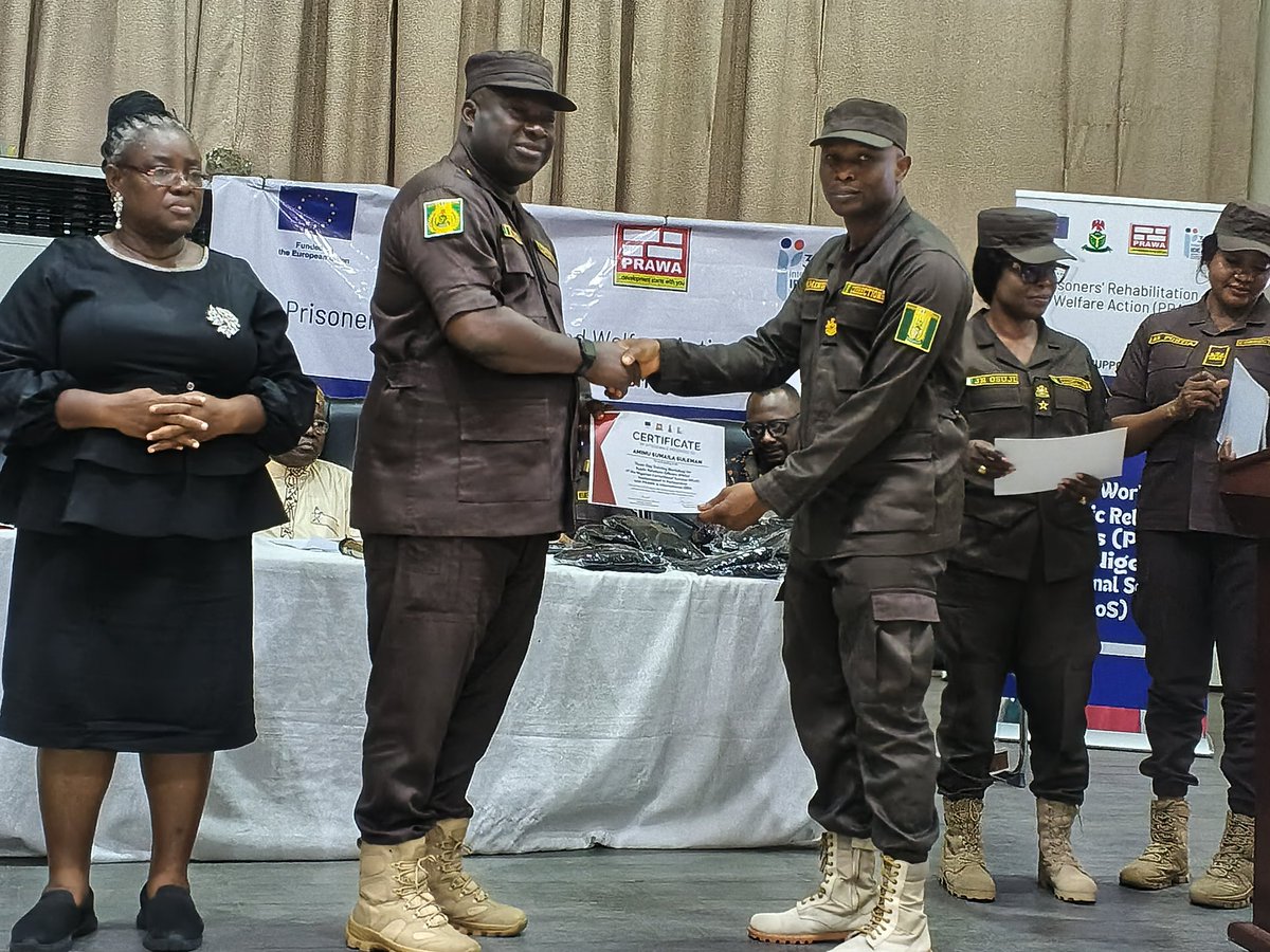 From November 17–19, 2025, PRAWA, in partnership with the NCoS and supported by International IDEA, trained PROs of the Nigerian Correctional Service from all commands nationwide on an intensive 3-day capacity-building workshop on effective communication in Abuja.