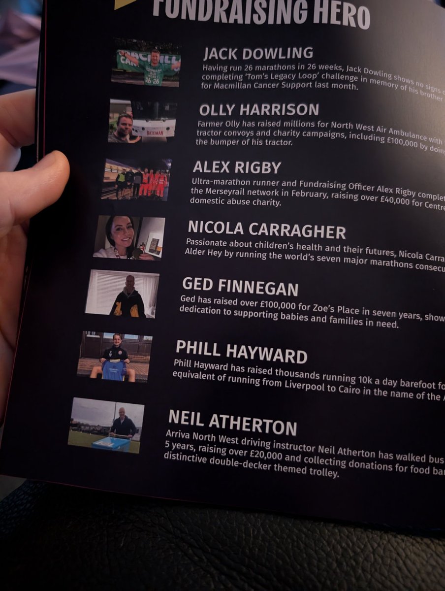 TheBuswalker's tweet image. Attended @TheGuideLpool Heroes Awards last night — what an inspiring event ❤️ So many incredible people doing amazing things across our city. Honoured to be nominated, and honestly everyone felt like a winner. The stories were unreal.
And yes… met @Carra23 😁#buswalker