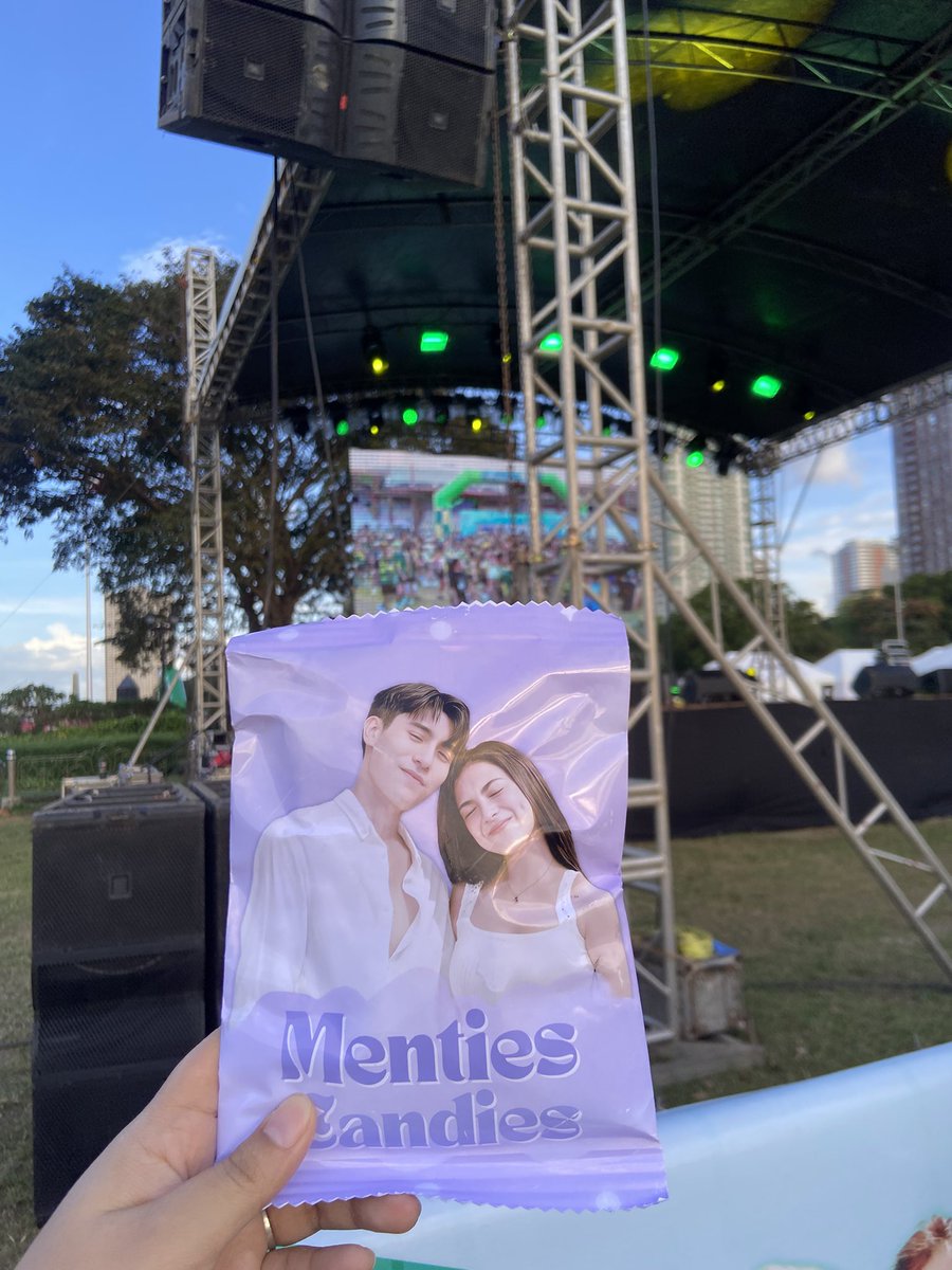 mikmiknibrenty's tweet image. Yey! First time mag team live :))

MIKBRENT ALWAYS PANALO
MIKBRENT ALWAYS PANALO