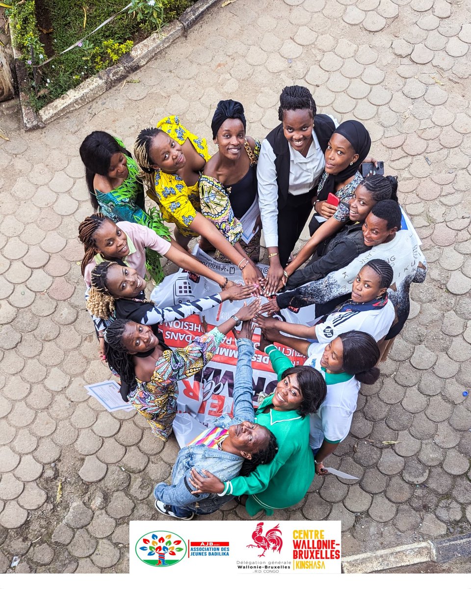 jeunesbadilika's tweet image. 🎨✨ Les 20-21 nov 2025, 15 femmes artistes du Sud-Kivu ont participé à l’atelier « Art pour la Paix » organisé par @AJB_asbl avec @CWB_Kinshasa. Lancement du Réseau des Femmes Artistes pour la Paix &amp;amp; signature de la charte.  #FemmesArtistes #Paix #SudKivu #Bukavu #JeunesBadilika