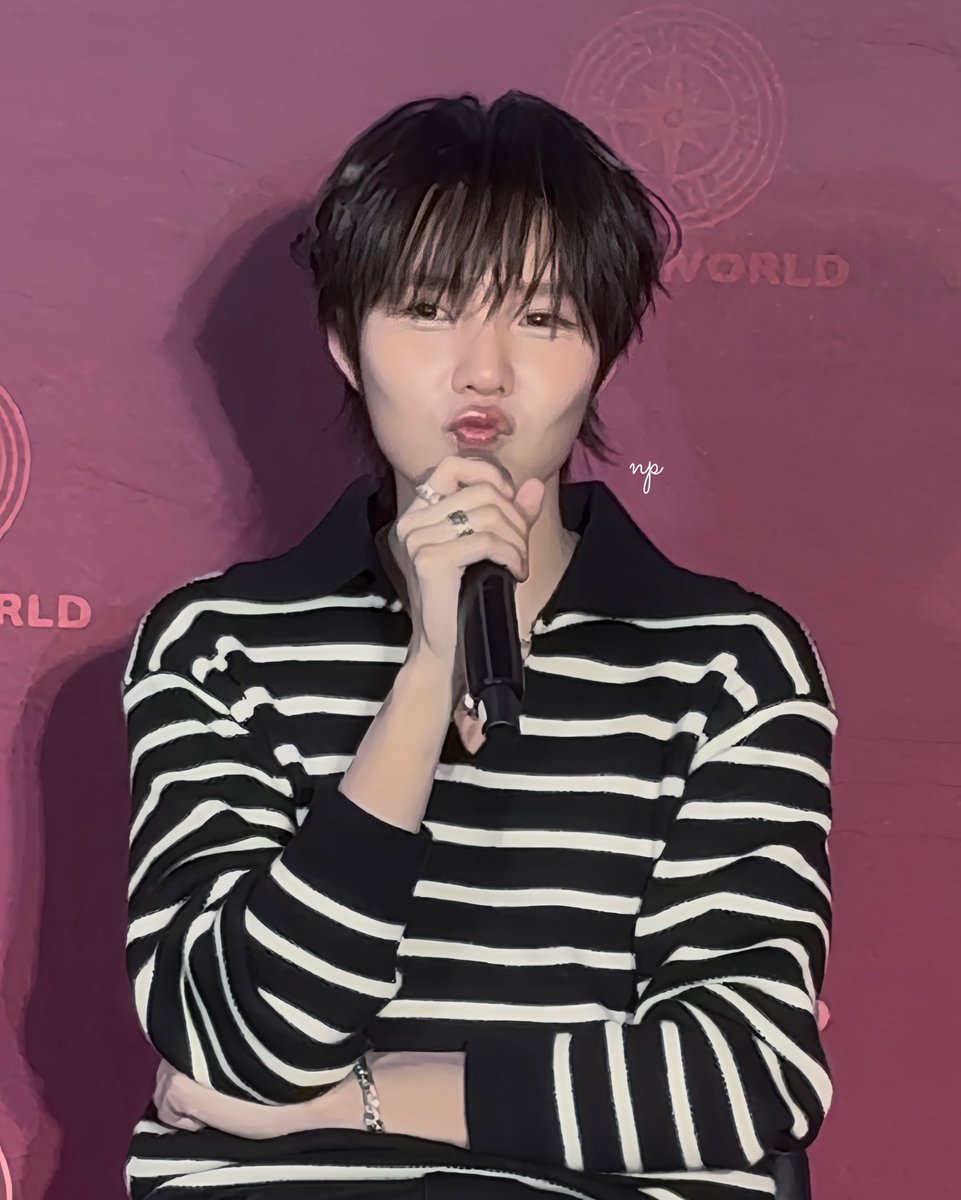 napaslocket's tweet image. ปุ๋งจะเอาไร แม่จ๋าหามาให้ ㅠㅠ 

#nampingster