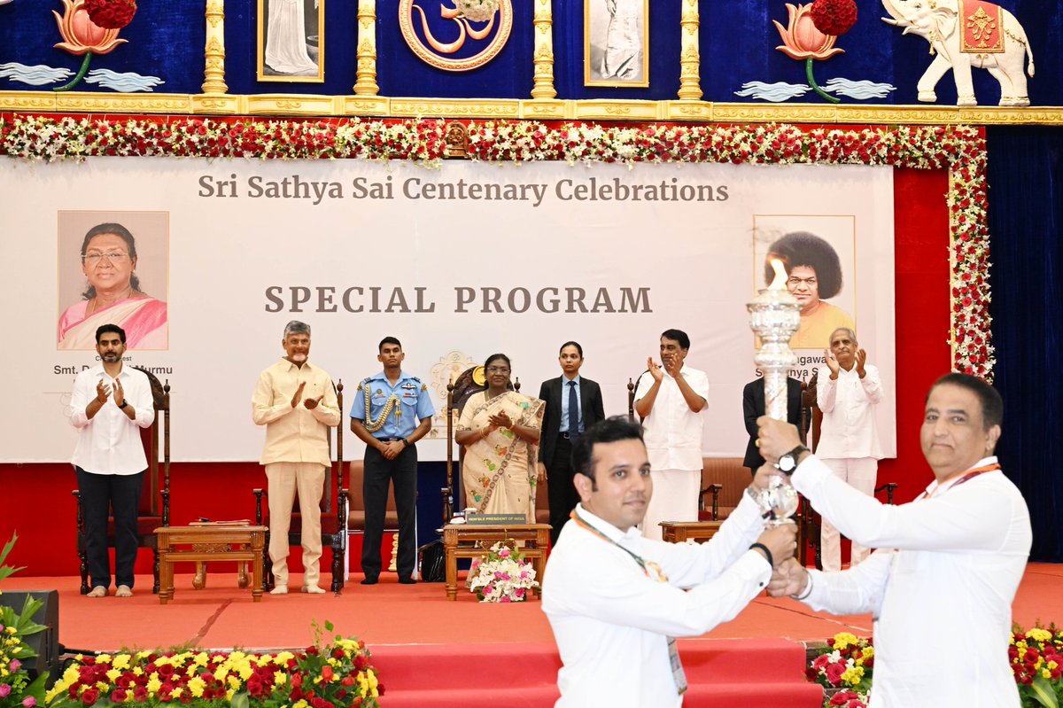 rashtrapatibhvn's tweet photo. President Droupadi Murmu graced the special event to commemorate centenary celebration of Sri Sathya Sai Baba at Prasanthi Nilayam, Puttaparthi, Andhra Pradesh. The President said that Sri Sathya Sai Baba linked spirituality with selfless service and personal transformation, inspiring millions to follow the path of service. She stated that nation-building is the duty of all organisations in accordance with the spirit of ‘Nation First’. Their contribution will help achieve our goal of making India Viksit Bharat@2047.
