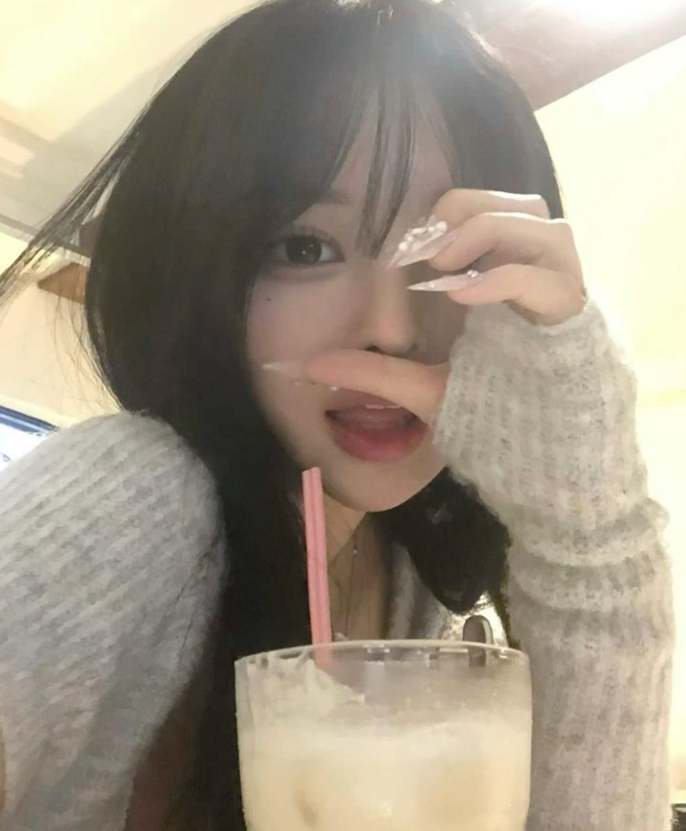 SophBooG's tweet image. おつかれ〜 リフレッシュしたい。買い物行こ〜🛍️。無理せずいこ 💪