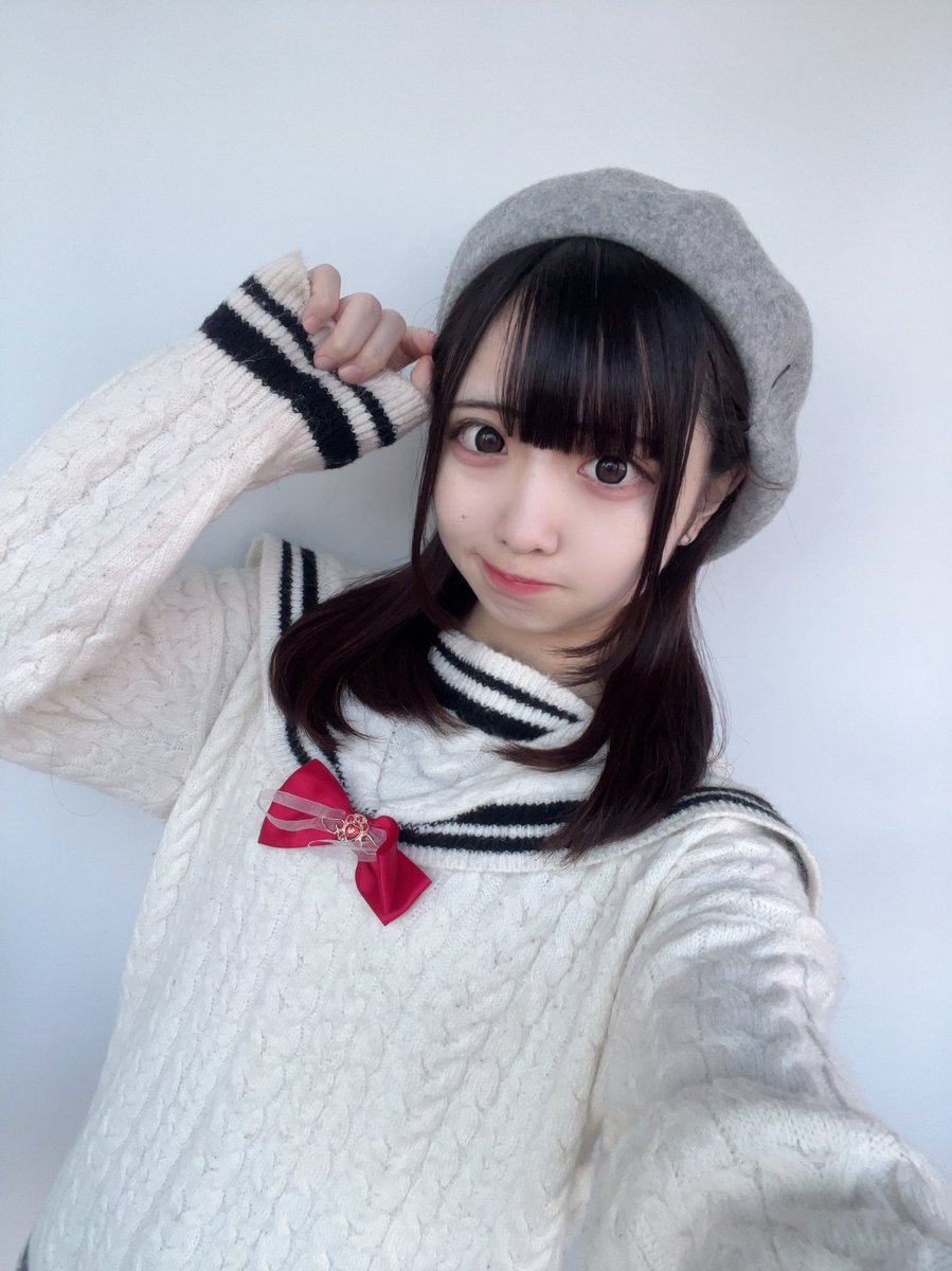 とぅいすとありがちょだた❕❄️
ニット衣装解禁！！あったかい！！