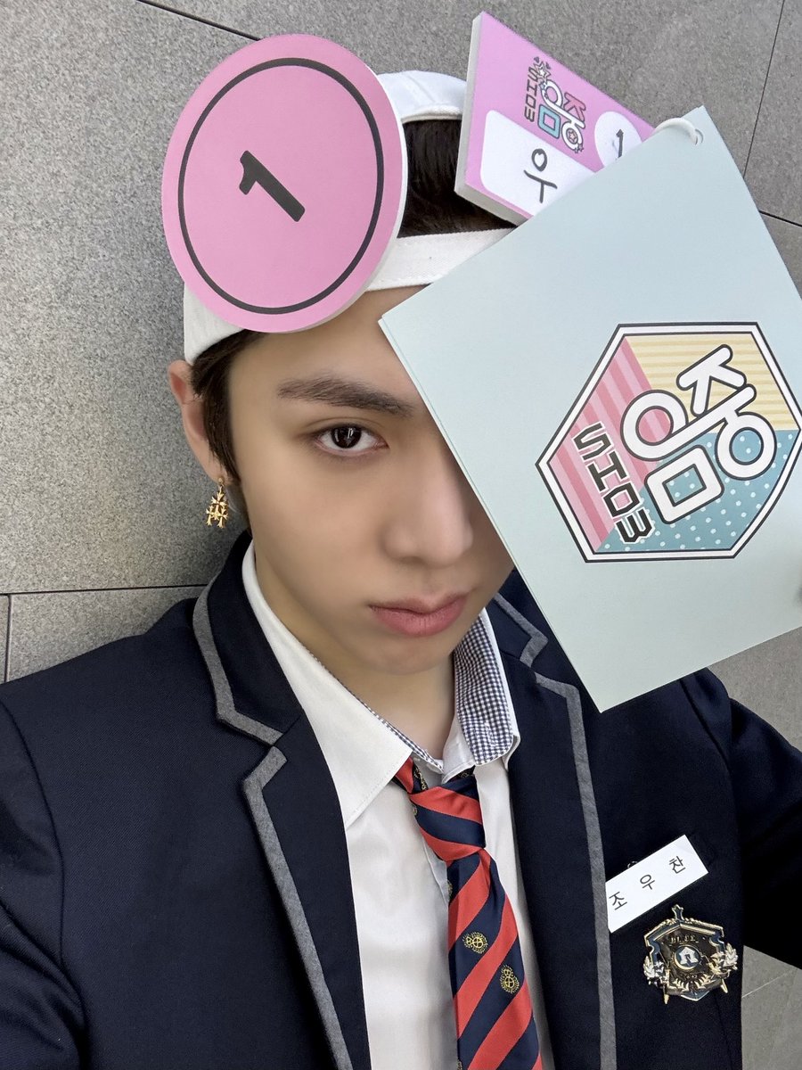 ALLDAY_PROJECT's tweet image. [📸] 251122 #TO_DAY

MBC 쇼! 음악중심 1️⃣🔄

#ALLDAYPROJECT #ADP #올데이프로젝트
#ONEMORETIME
#THEBLACKLABEL #더블랙레이블