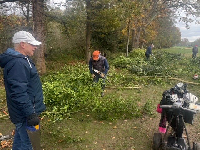Volunteer work continues - Gary &amp; Martin very much appreciate the support from the member volunteers.  Next session is Monday morning!
#golf #woodland