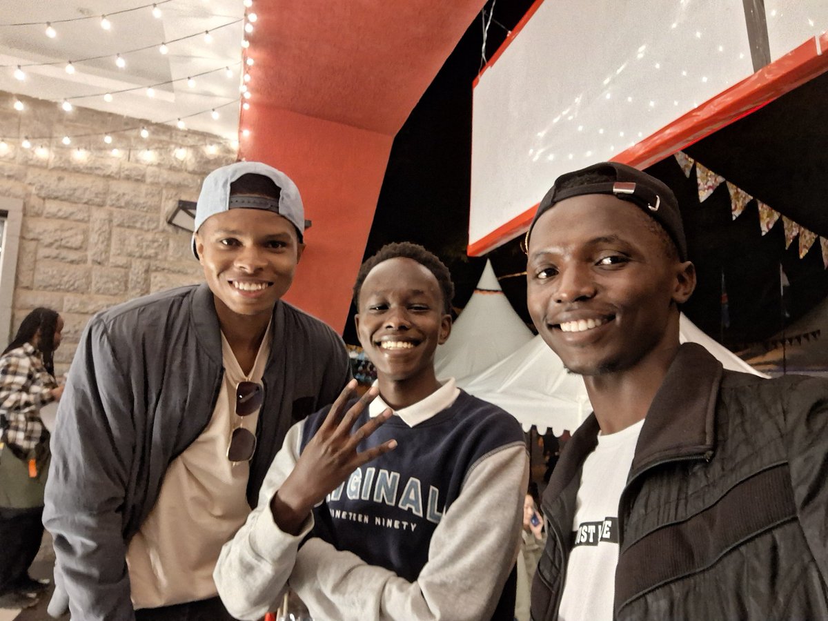 TheRealRobbinn's tweet image. Me and my friends attending the 10th KITFest at Kenya Cultural Center 🙌♥️