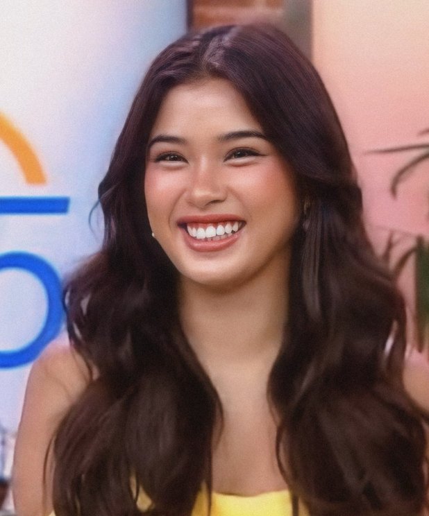 Colorist bashers don't get how gluta works. It's a master antioxidant that detoxes your liver, giving your skin a natural glow. Whitening only happens with high oral doses or multiple gluta drips. MET is for radiant, healthy skin, focusing on glow, not changing your skintone.