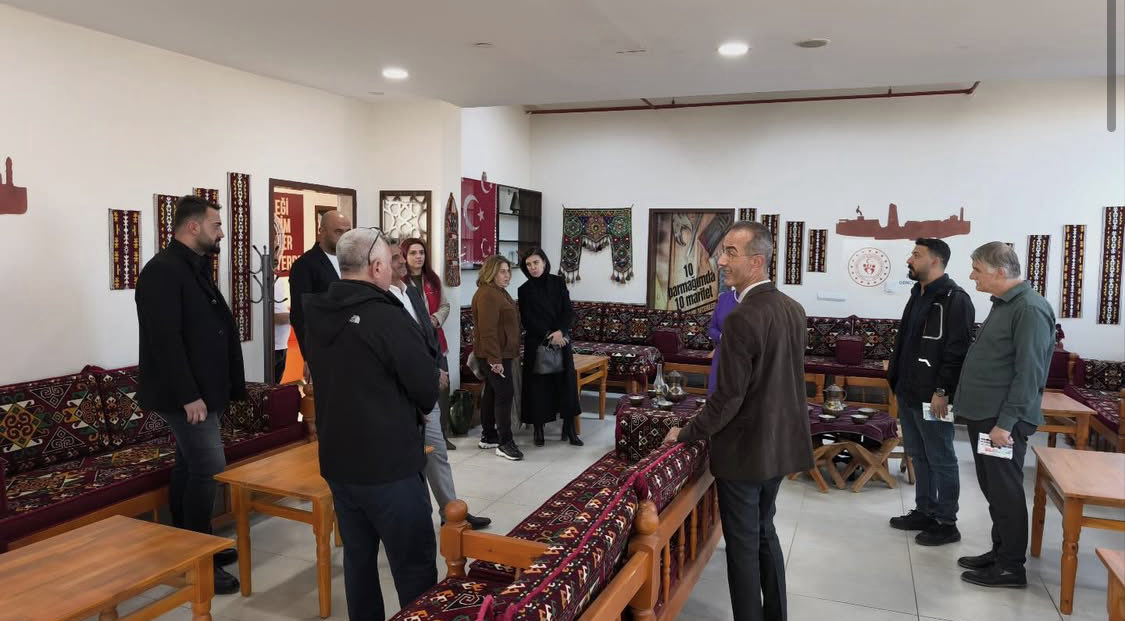 Etkin Gençlik ve Girişimcilik Derneği(EGGDER) olarak, Mardin Gençlik Merkezi tarafından düzenlenen Sivil Toplum Kuruluşları Buluşmasına katıldık.