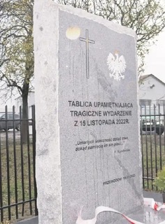 LeszekMiller's tweet image. W 15 listopada minęły cztery lata od tragedii w Przewodowie, gdzie ukraińska rakieta przeciwlotnicza spadła na terytorium Polski, zabijając dwóch polskich obywateli.
W ostatnim wywiadzie u Bogdana Rymanowskiego prezydent Andrzej Duda ujawnił, że tuż po zdarzeniu Wołodymyr…