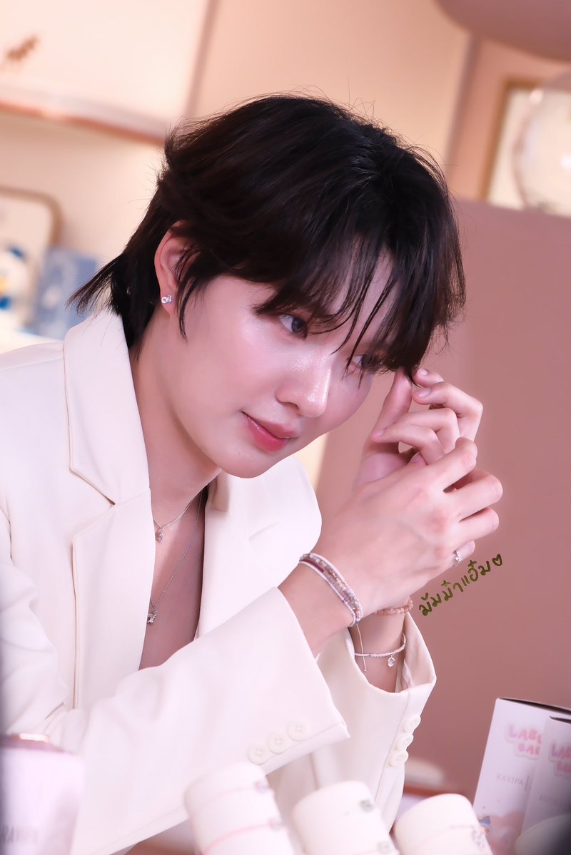 With9Up's tweet image. ฮือออออ ลักชูมากกก 🐰✨

KNP LIVE WITH RAVIPA
#RAVIPAxKengNamping
#nampingster @nampingnapat