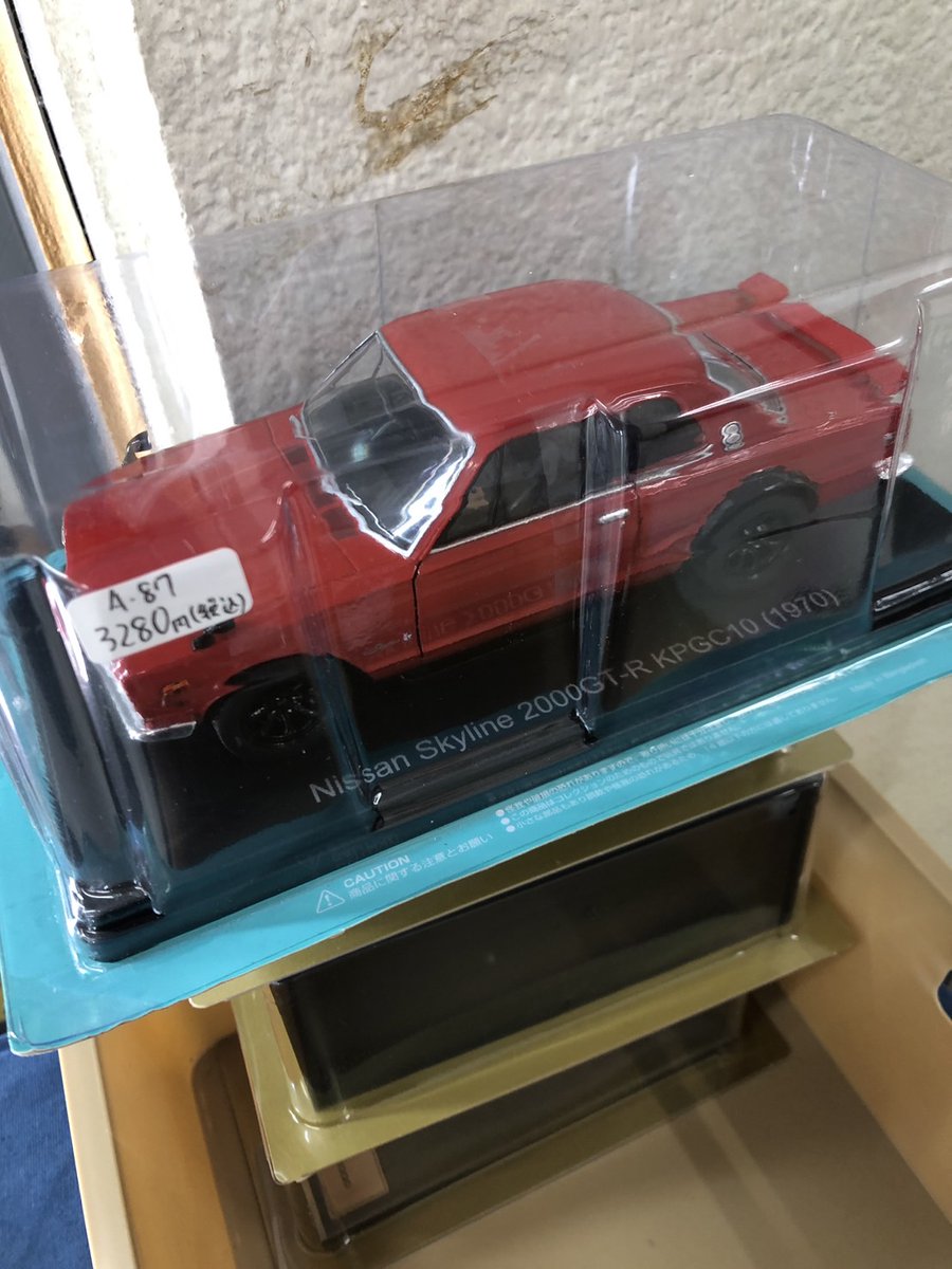 1/18スカイライン2000GT-R KPGC10ギミック、ディスプレイケース 1/18スカイライン2000GT-R KPGC10ギミック、ディスプレイケース 1/18