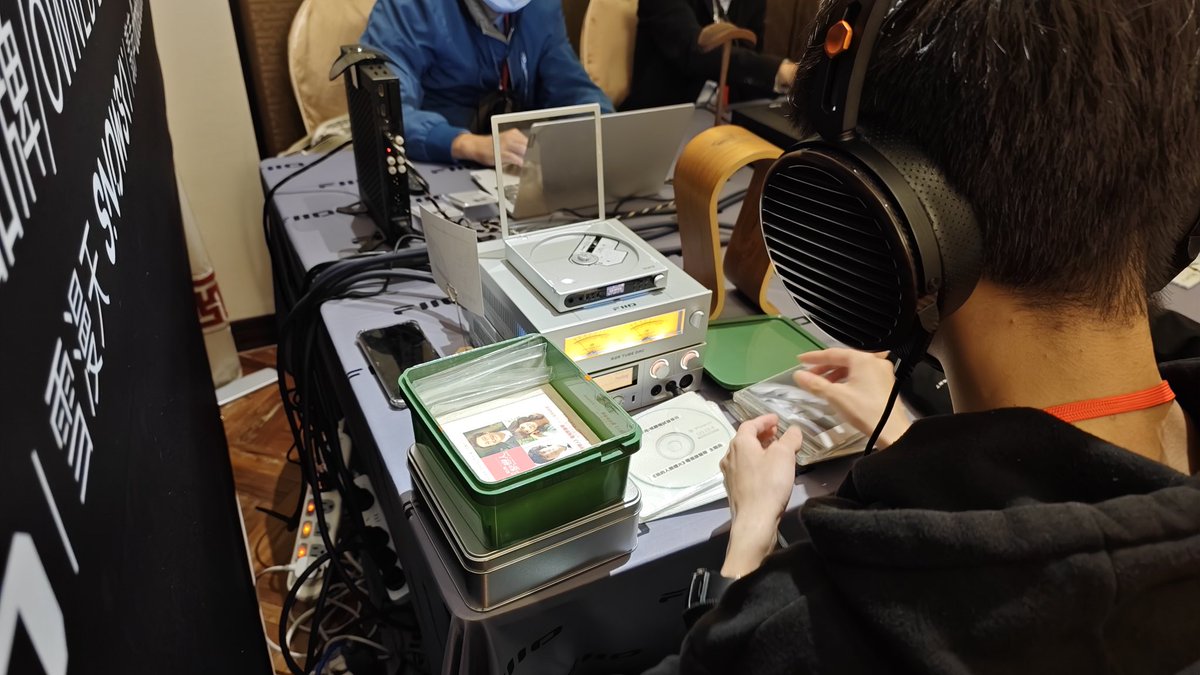 FiioWillson's tweet image. New CD Player FiiO DM15R2R HOT IN Taipei! #cd #cdplayer #fiio #hifi