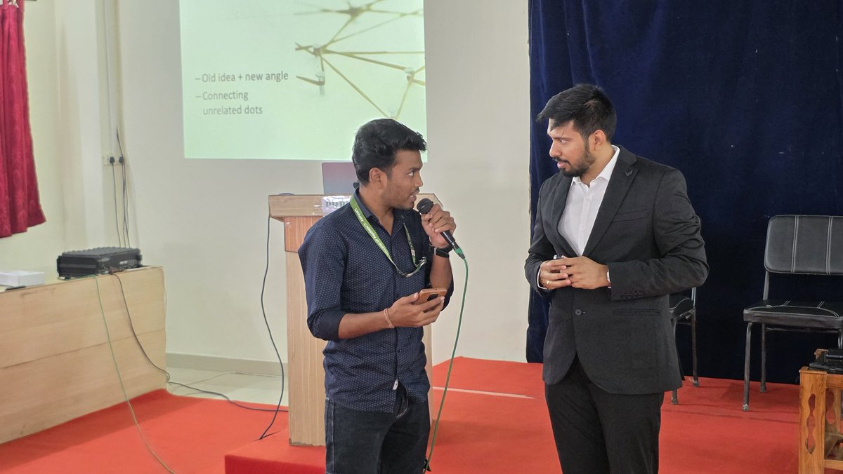 prpgei's tweet image. Today was an inspiring day at P. R. Pote Patil Educational Group as we hosted a fantastic guest lecture focused on creative thinking, problem-solving, and personal grooming! 🎉 Mr. Parateek Sarda captivated all second-year students from various courses with his engaging insights