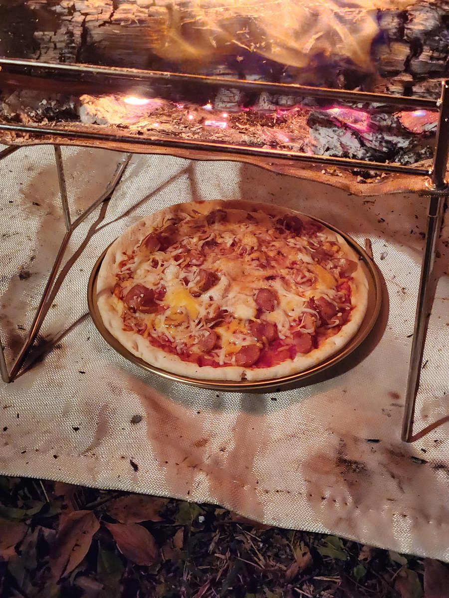 mnbnet's tweet photo. 久しぶりにまとまった時間とやる気が出たのでピザ焼きにきましたｗ https://t.co/VyM9oyijRs