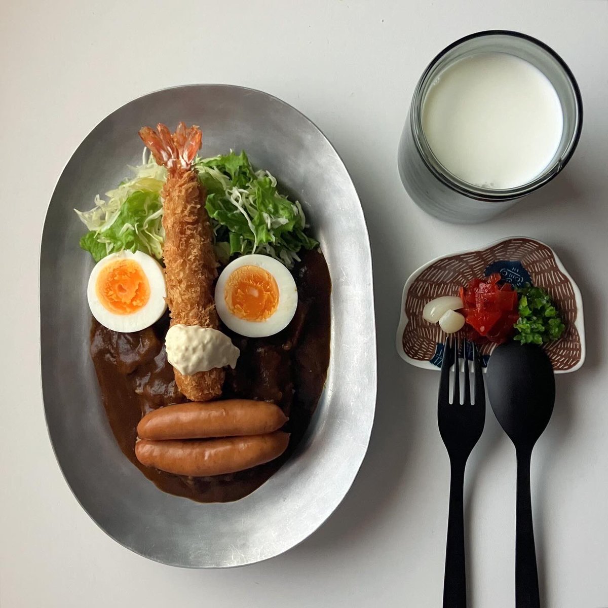 nekosyokudou's tweet photo. 晩ごはんは圧の強いカレー。 https://t.co/IpGvzeYbuM