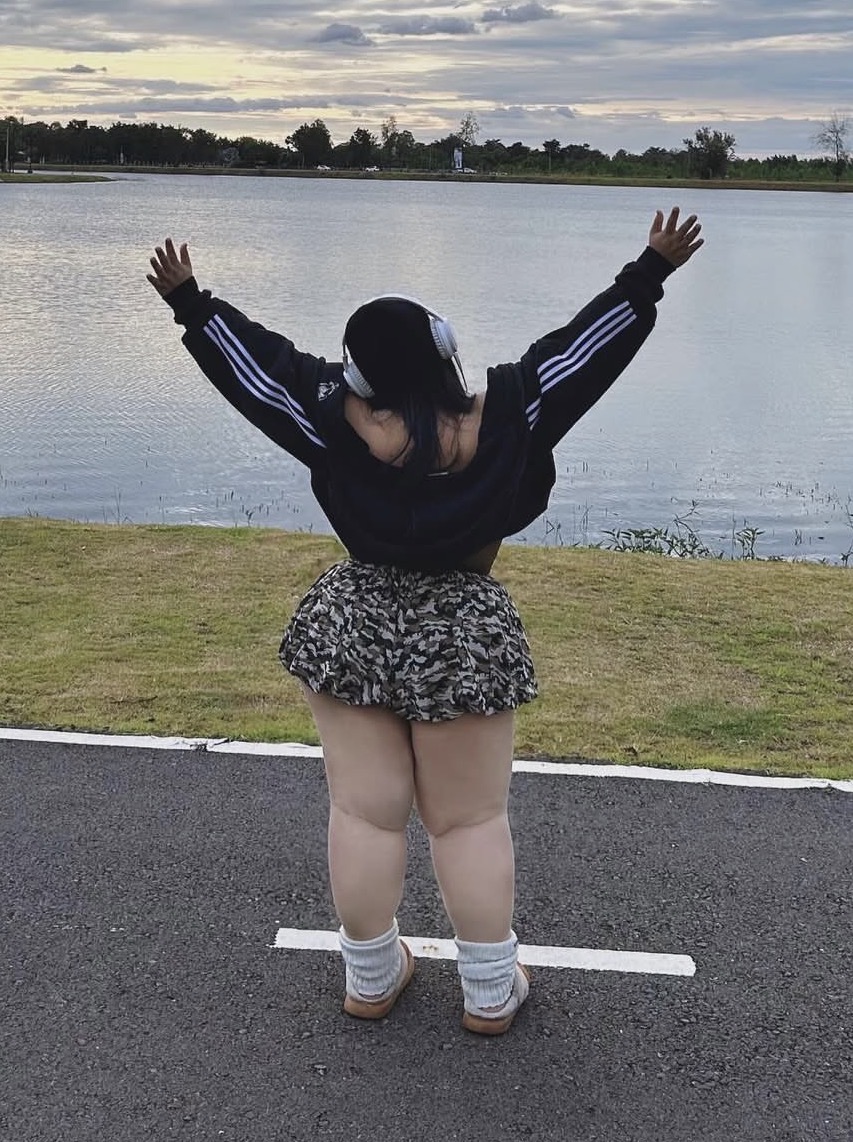 TashaRMclevelan's tweet image. 限度があるだろボケ
クソデブでがち萎えた。加工すんなや