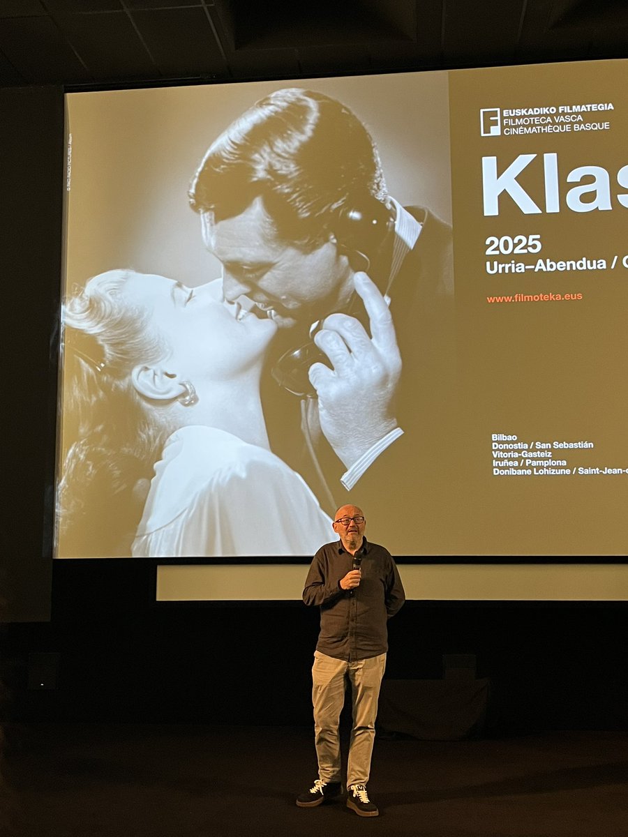 Ayer <a href="/jlrebordinos/">Jose Luis Rebordinos</a> nos presentó brevemente EL SILENCIO, que concluye la trilogía del Silencio de Bergman. La sala llena, y muchos la vieron por 1ª vez. Yo lo hice hace casi 30 años en un ciclo del <a href="/sansebastianfes/">Donostia Zinemaldia - Festival de San Sebastián</a> llamado “Una larga ausencia”. Intensidad Bergman, en estado puro.