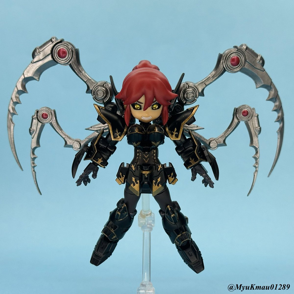 MyuKmau01289's tweet image. ブラックナイトスコード カルラのMS少女です
先日のオフ会のとき、いのう商店さんで購入した「めだまや」さんの黒目玉を使ってみたくて黒基調で作成してみました
#モビルスーツアンサンブル
#リンクトラベラーズ
#MS少女