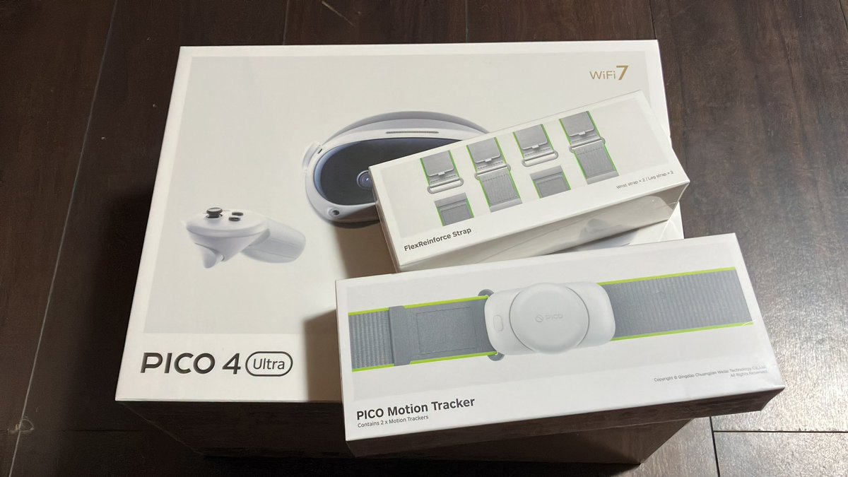 ETuzimura's tweet image. 届いた
なんか昼前には届いてたらしい
このピンク生物はなんなんだろう…
#pico4