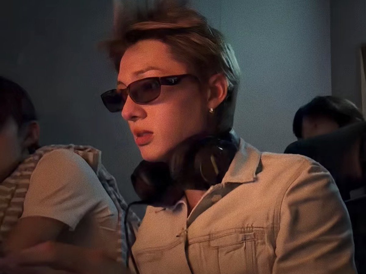 martinecrts's tweet image. ᅠ
ᅠIn my corner of the world called MARS, I play the beat and let the music speak before I do. No big studio, no big talk just small steps, honest work, and sounds made from real moments. Thanks for being here while I grow into the artist I’m trying to become.ᅠ
ᅠ