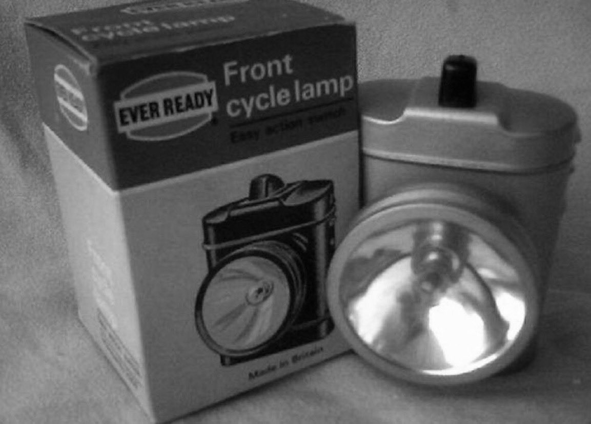 The_East_End's tweet image. Crikey - long, long before the advent of LED lighting and batteries that seem to last ages, the best cyclists (at least those who couldn’t afford costly dynamo lights) could ask for on a dark winter’s night was one of these lamps... #eastend #MemoryLane