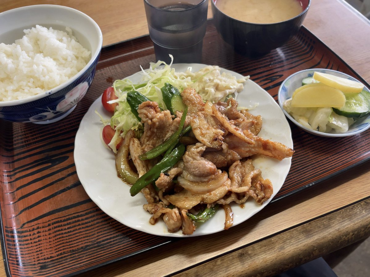 udon01410141's tweet image. 香取市・住吉屋、生姜焼き定食。これめちゃくちゃうまい。