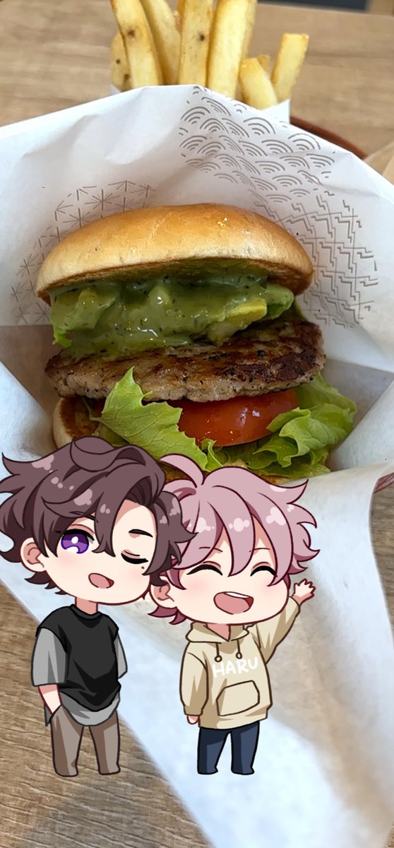 #チャル逃げAR
 バーガーもぐもぐ司晴とともに、私もmgmgしてきた！美味しかった〜(,,•﹏•,,)