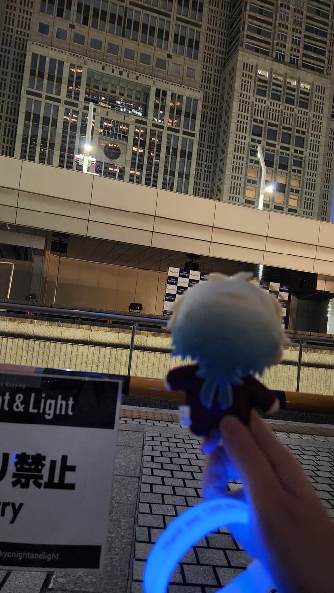 hrg_ym's tweet photo. 아니 동영상 7분짜리라 다 안올라가네 블루록 도청 프로젝션 맵핑 봤어용 1열에서 이사기랑 에고 성우 봤지렁 https://t.co/mKOnpmecPl