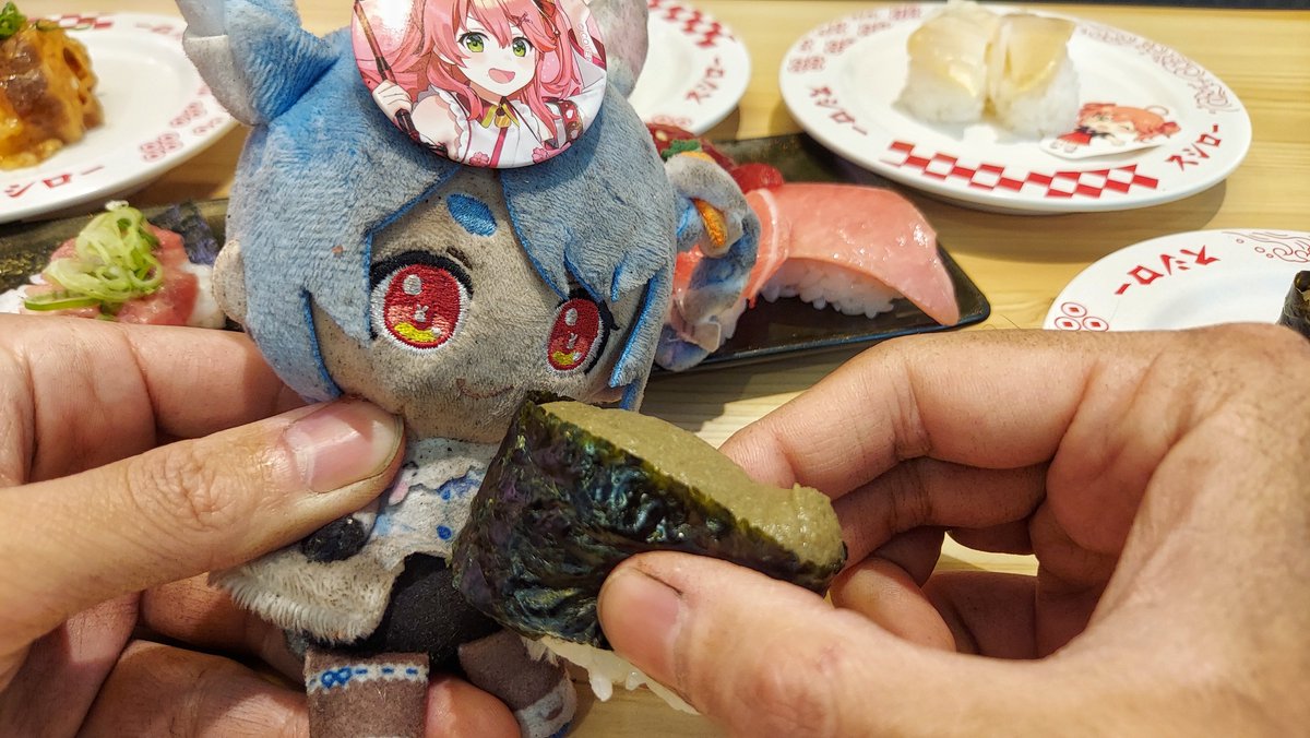 tonkatu_ouji's tweet image. にゃっはろ～
スシロー×さくらみこのコラボに行ってきたにぇ
お寿司おいしくて、ぺこらも喜んでたにぇ