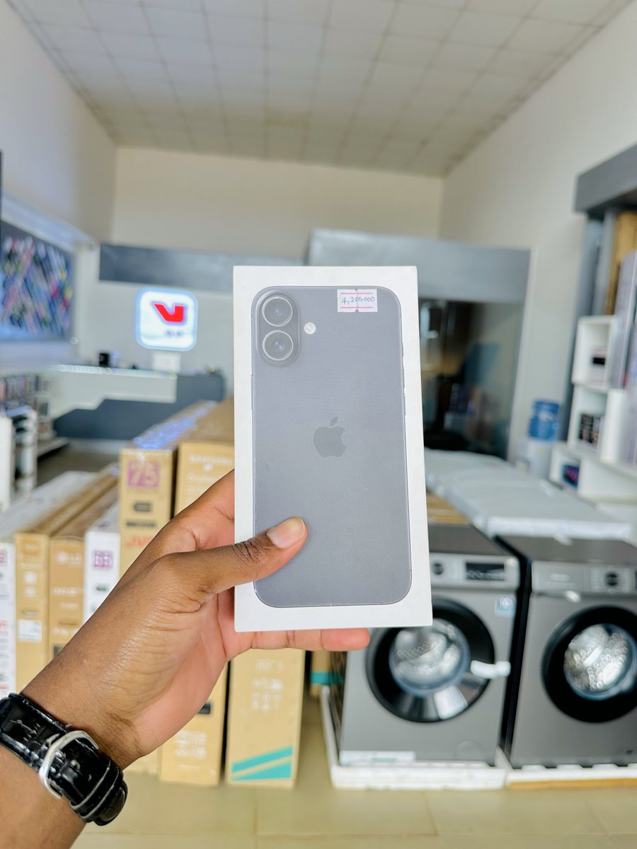 Tanthwe2's tweet image. ✅iPhone 16 Plus
✅128GB
✅Sealed
MK4,200,000
🇺🇸 Version