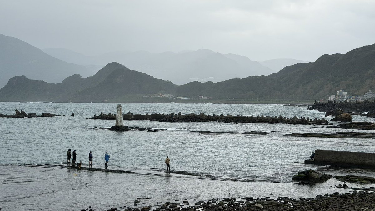 ilovepurinhk's tweet image. 望海巷は八斗子駅の近くです✨
今日は波がすごいですね🌊😨
#猪塚健太写真集
#猪塚健太