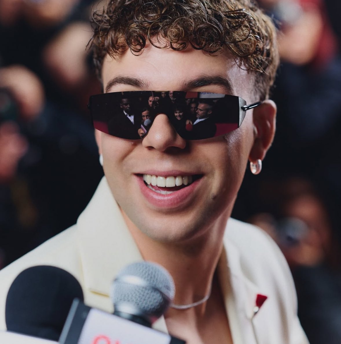 dqequevedo's tweet image. 🖤🌙 ¡Feliz 1er aniversario a Buenas Noches!
Un disco que nos hizo llorar, vibrar y sentir.
Gracias Quevedo por tanto.
¿Tu canción favorita sigue siendo la misma que hace un año? Os leemos 👀