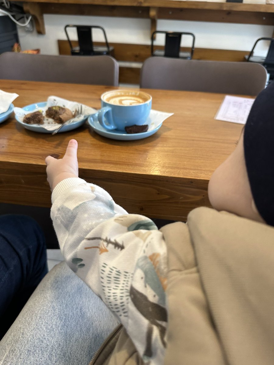 carinamn15's tweet photo. آبان🧡 https://t.co/zEVMZCg6sC