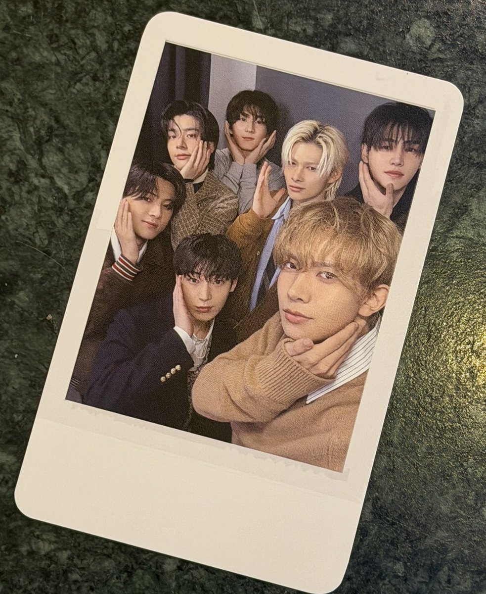 OMG THIS CUTE POLA ENHYPEN 5TH ENNIVERSARY NIGHT FLOWER POSE 😭😭