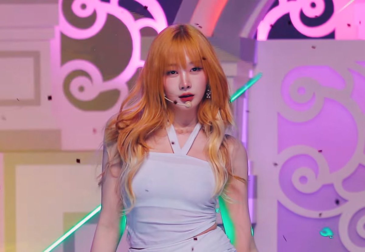 vivi ⋆˚࿔ tweet media