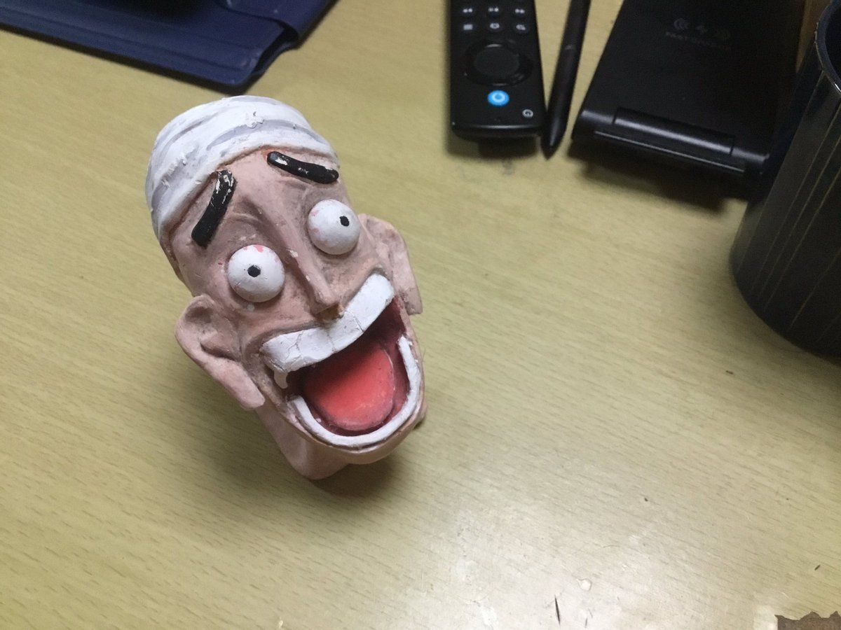 sinoporo_art's tweet image. 昔作ったエネルのフィギュア出てきた
耳ちぎれてるし、汚いし、怖い