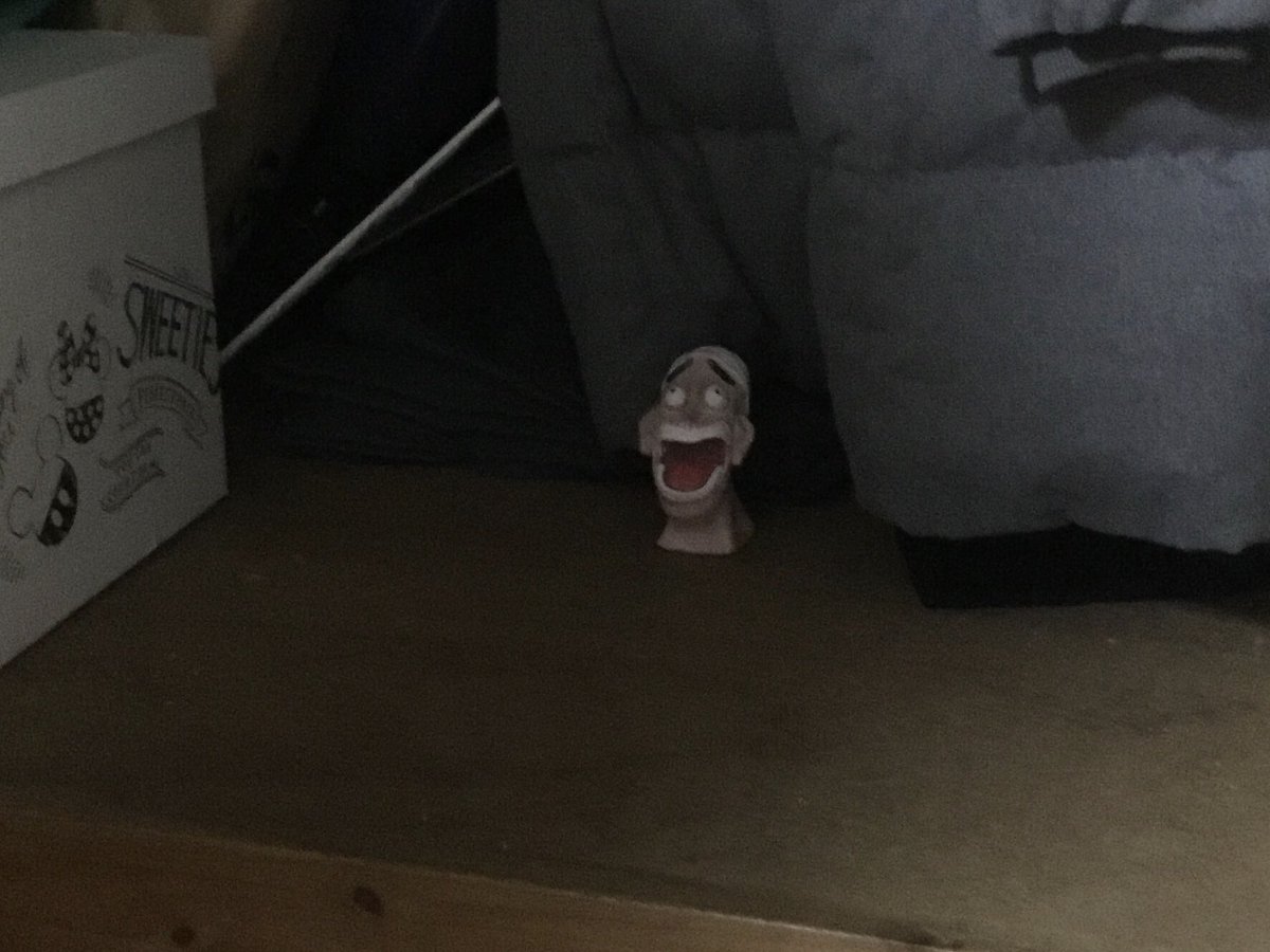 sinoporo_art's tweet image. 昔作ったエネルのフィギュア出てきた
耳ちぎれてるし、汚いし、怖い