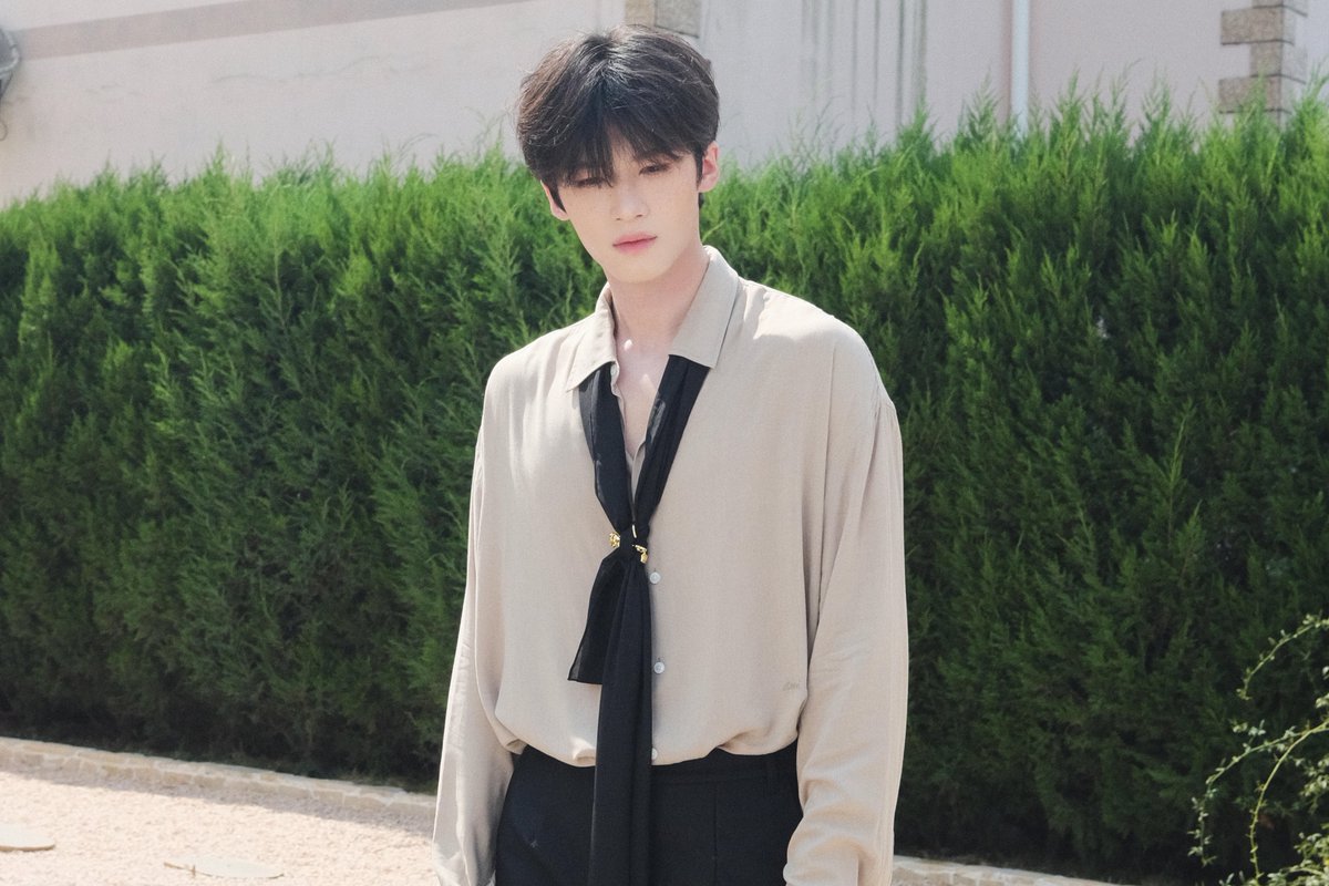for yanan 闫桉 tweet media