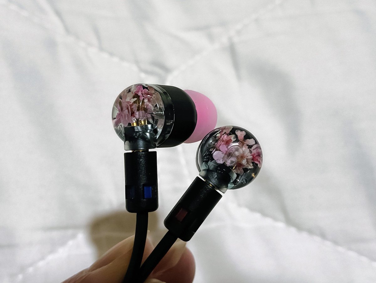 intime official (@intime_earphone) / Posts / X intime 夜桜 MMCX