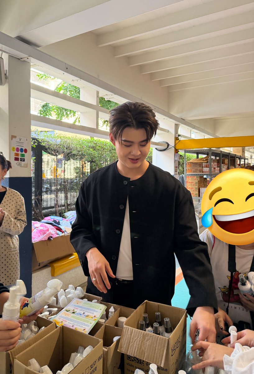 พ่อค้าหล่อบอกต่อค่าาาา #Saint_sup