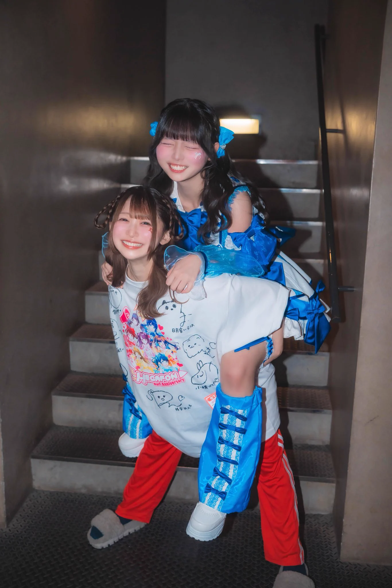 向日えな (@MEGAFON_ena) / X
