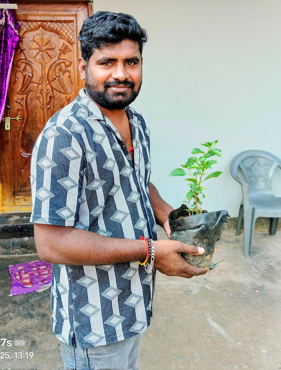 regala_raju's tweet image. As a part of my goal, I planted another sapling today.Small actions today create a greener world tomorrow.🌱🌱🌱#savenature #environment #plants #saveworld #vizag