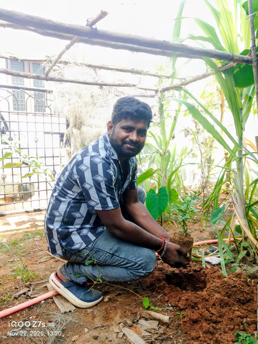 regala_raju's tweet image. As a part of my goal, I planted another sapling today.Small actions today create a greener world tomorrow.🌱🌱🌱#savenature #environment #plants #saveworld #vizag