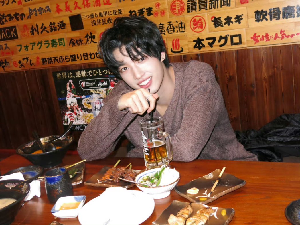 macherevenus's tweet photo. Wang Ding weibo

"My happy place, happy dinner"
#WangDing #KilltoLove https://t.co/5nmXUqeiRE