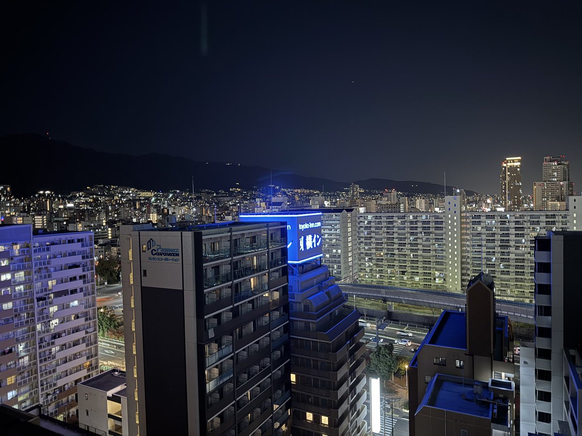 tantan_python's tweet image. ぶりくら前乗り！
今年も夜景が綺麗なエグゼクティヴスイートルーム()に！